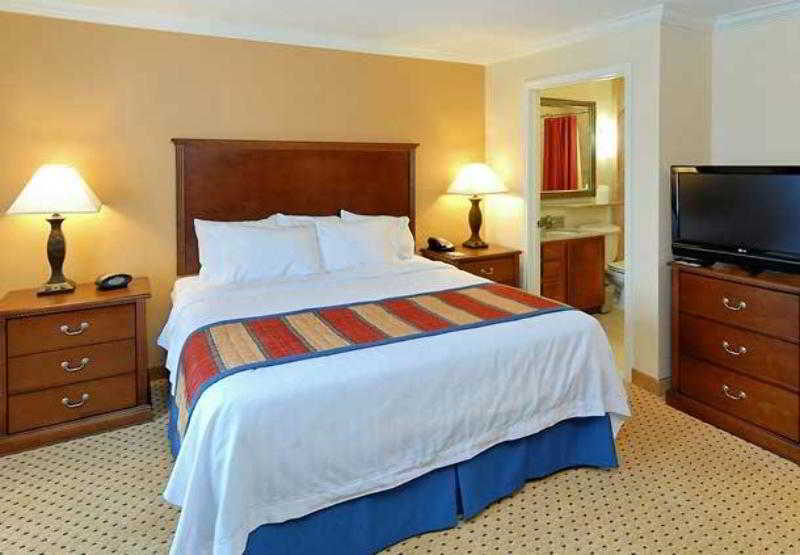 Towneplace Suites Houston North/Шенандоа Екстер'єр фото
